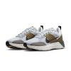 Lunar Roam ‘Platinum Tint Desert Moss’